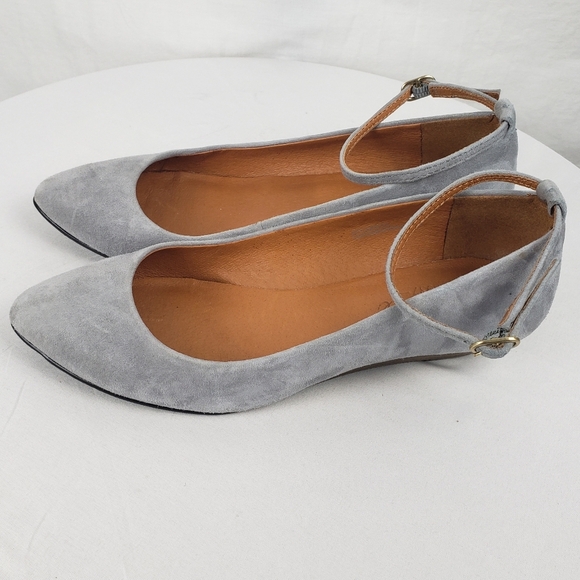 Madewell Gray Suede Ankle Latch Flats Sz 7 - Picture 2 of 6